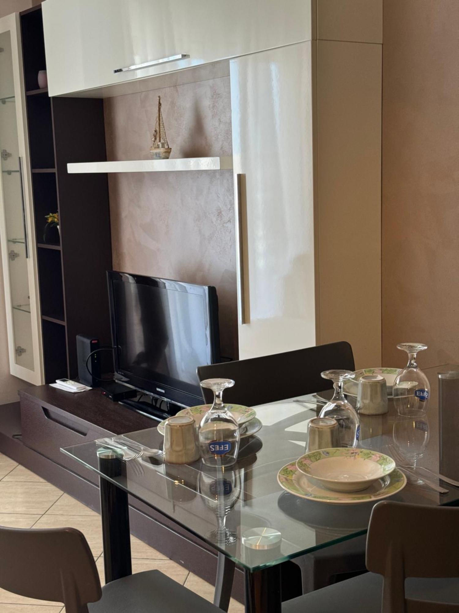 Elegant Apartment In Lungomare - N 23 Vlorë 외부 사진